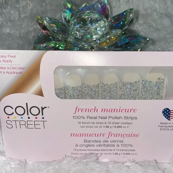 Color Street | We’re Meant to Oui - sparkling silver glitter tips, French Mani - Picture 5 of 9
